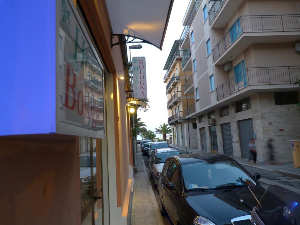 Hotel Bologna San Benedetto del Tronto Kültér fotó