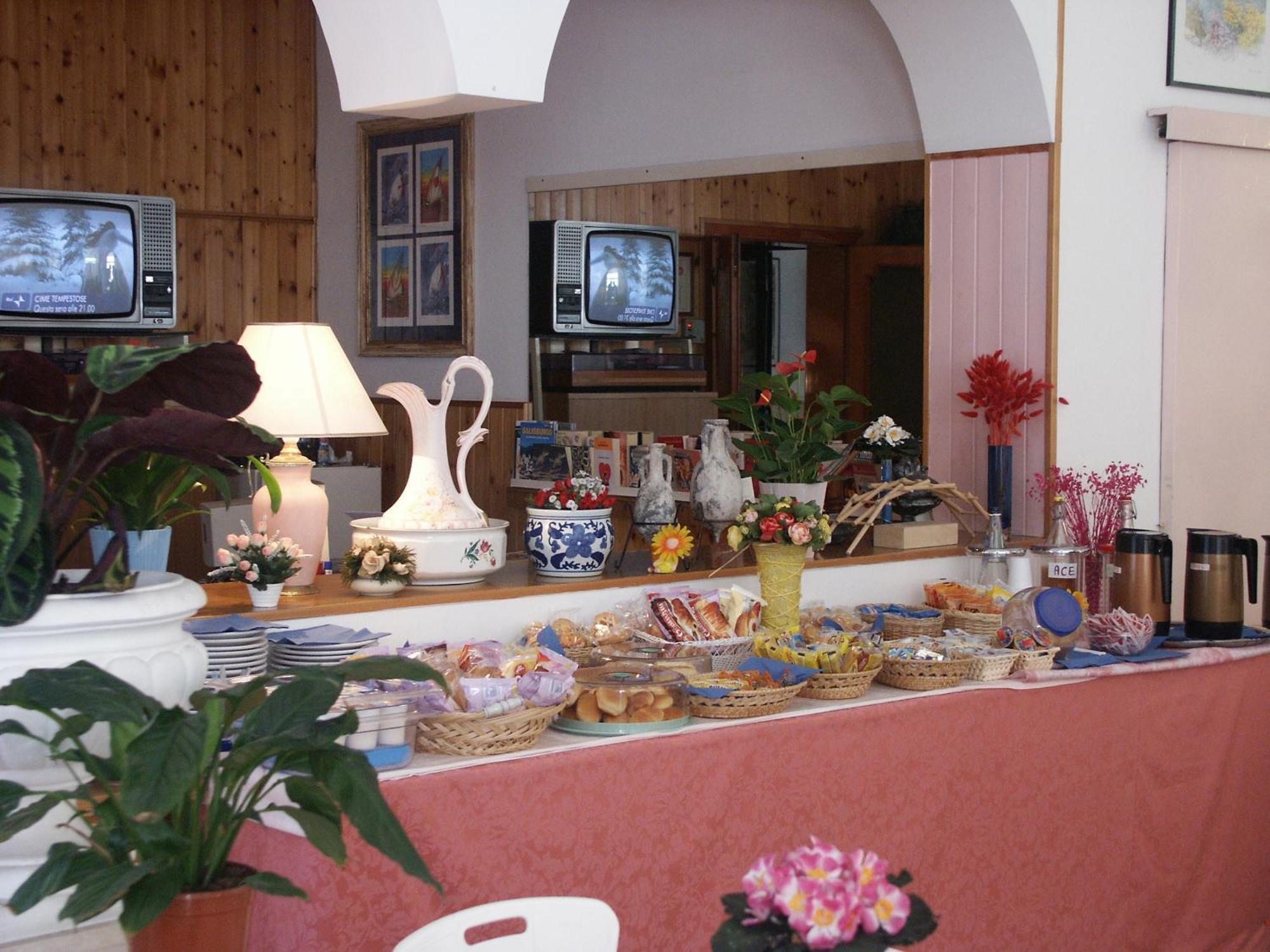 Hotel Bologna San Benedetto del Tronto Kültér fotó